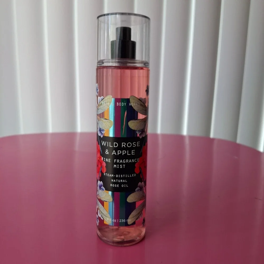 Bath & Body Works WILD ROSE & APPLE Fine Fragrance Mist 8 oz Discontinued